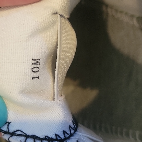 Slide on sneakers - Picture 3 of 3